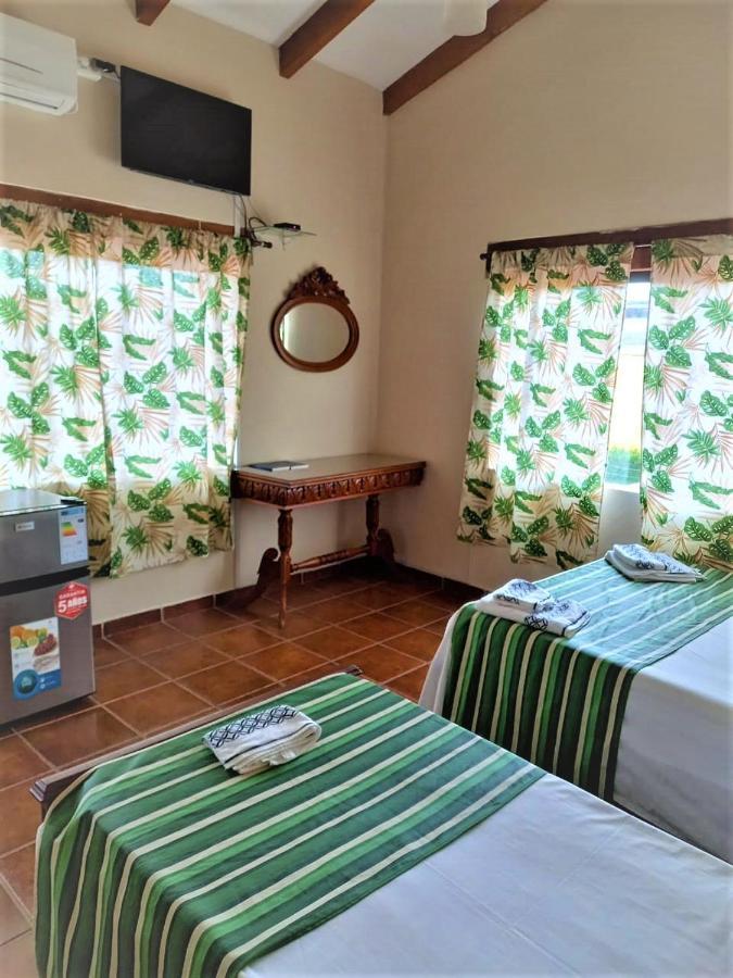 Lili'S Hostel Santa Cruz de La Sierra Eksteriør billede