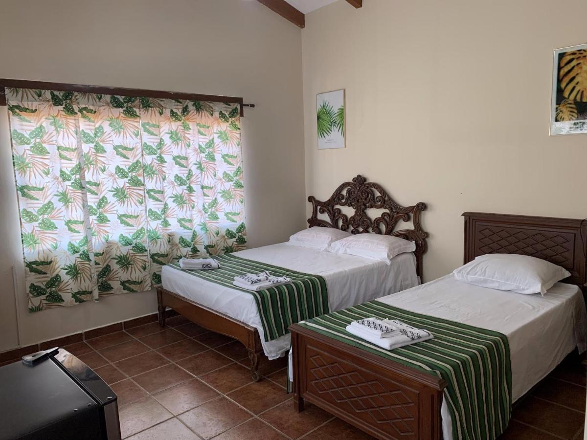 Lili'S Hostel Santa Cruz de La Sierra Eksteriør billede