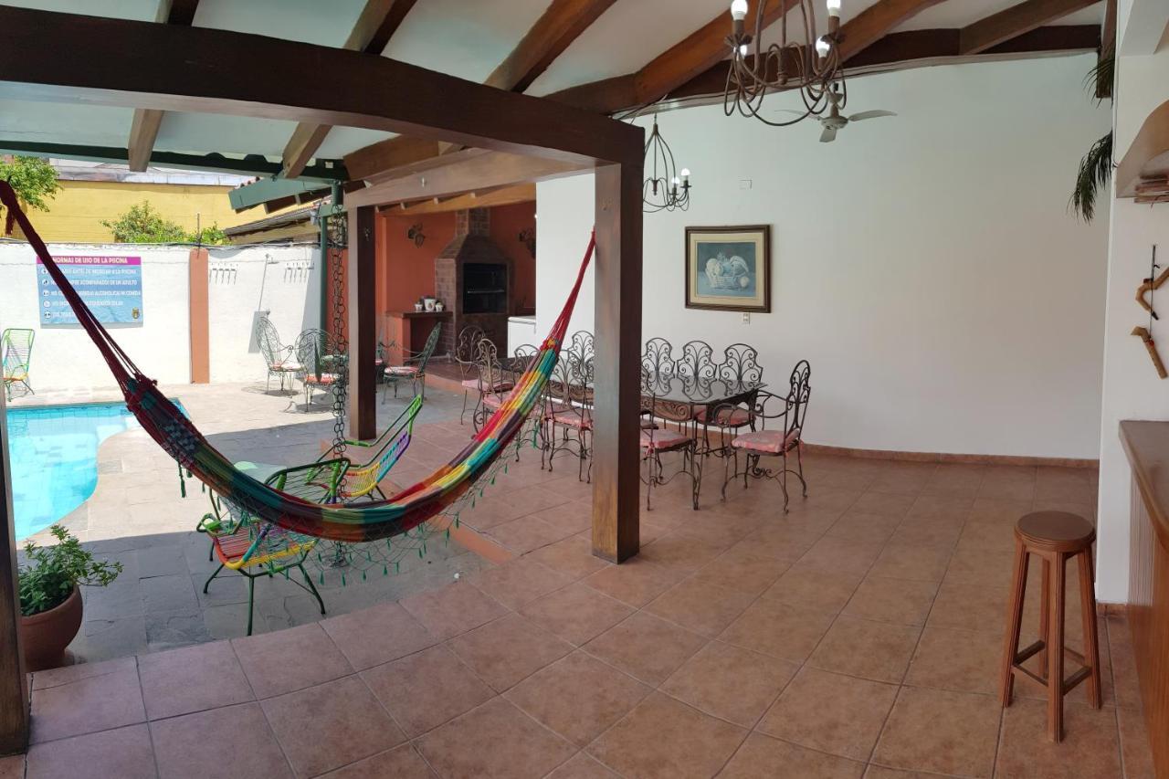 Lili'S Hostel Santa Cruz de La Sierra Eksteriør billede