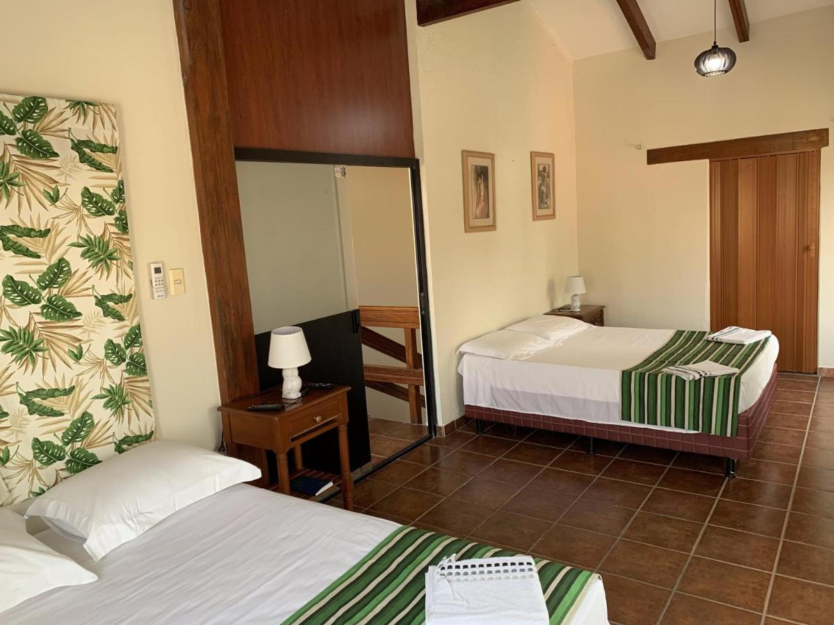 Lili'S Hostel Santa Cruz de La Sierra Eksteriør billede