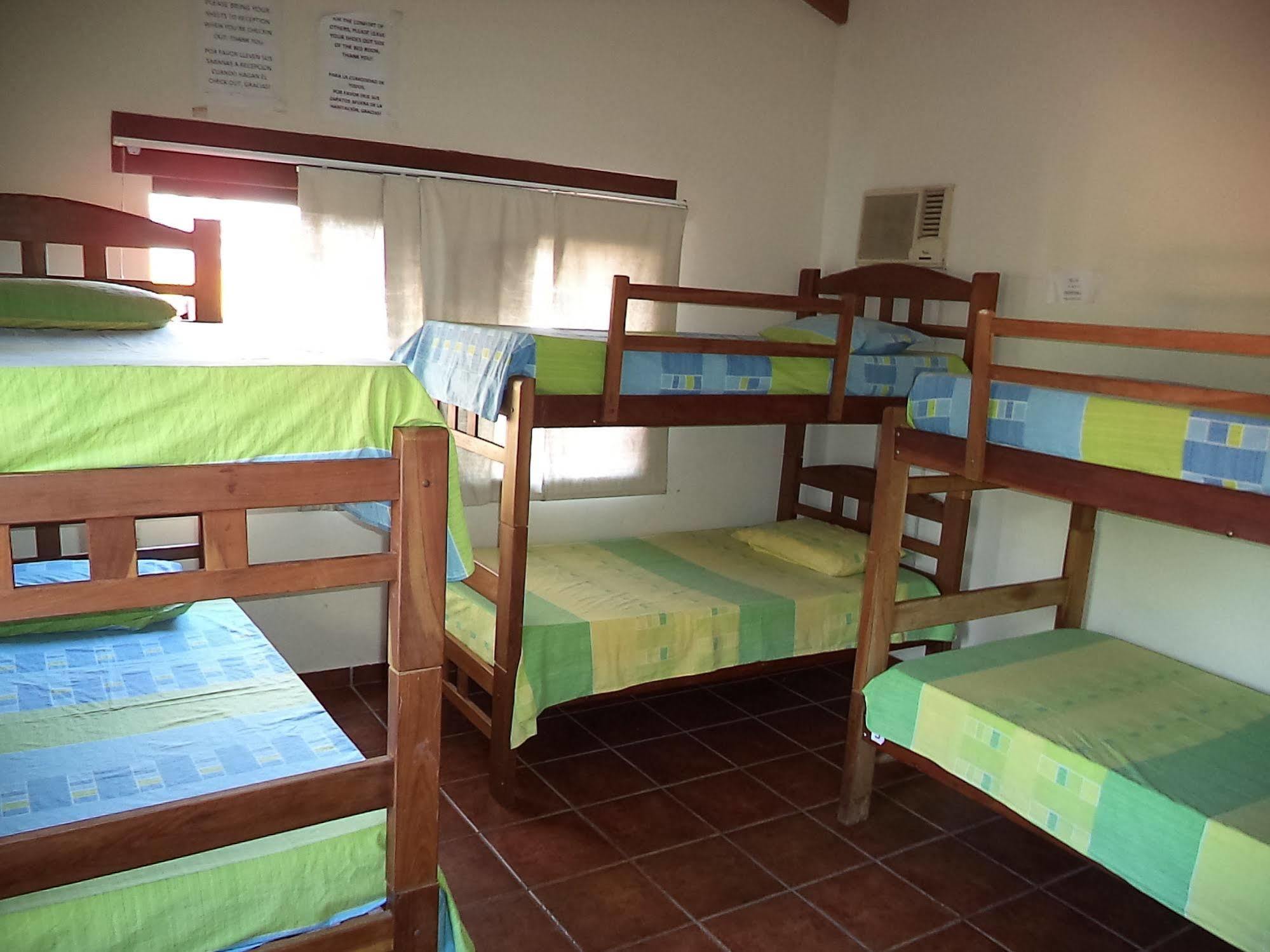 Lili'S Hostel Santa Cruz de La Sierra Eksteriør billede